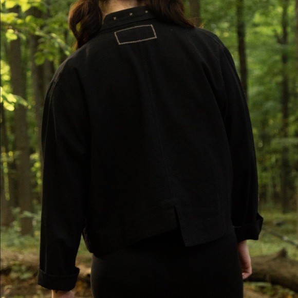 Black Animale Button-Up - Picture 4 of 5